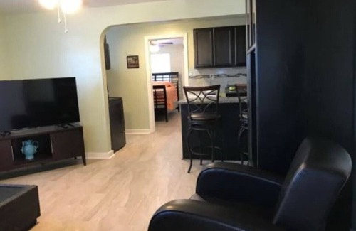 Treasure Island Apartment | STEPS TO THE BEACH FROM, 'COZY BEACH COTTAGE