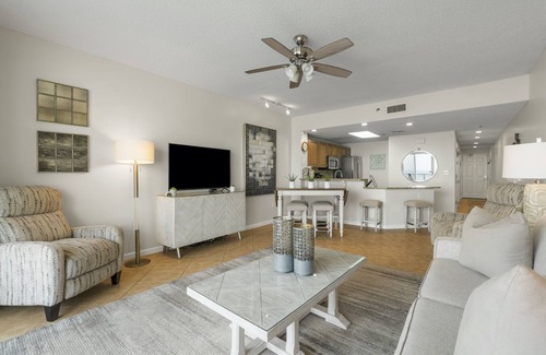 Destin House | Sterling Sands Resort by Panhandle Getaways