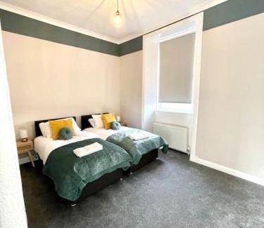 Alexandria Apartment | Stevenson Apartment