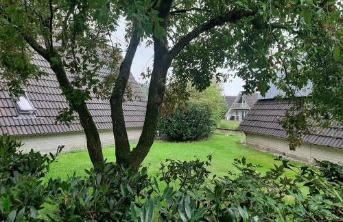 Gramsbergen House | Stijlvol aan de visvijver