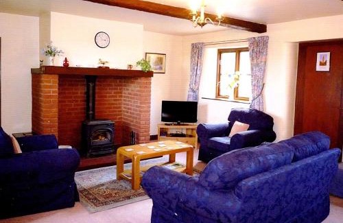 Clows Top House | Stildon Manor Cottage