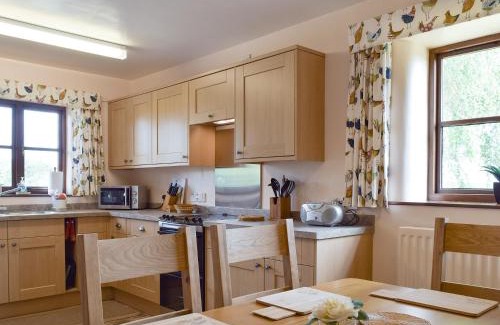 Clows Top House | Stildon Manor Cottage