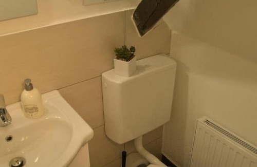 Hoehr-Grenzhausen Apartment | Stilvolle Altbauwohnung, Apartment Träum & schön