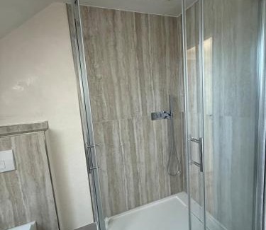 Swisttal Apartment | Stilvolle Auszeit- Nahe Therme und Phantasialand
