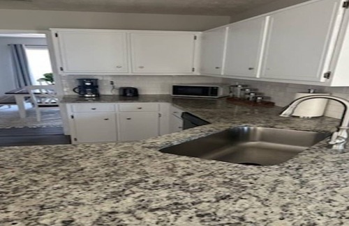 Stockbridge House | Stockbridge Modern Home w/Master on Main