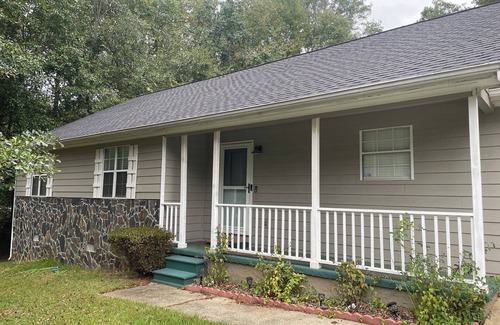 Stockbridge House | Stockbridge Sanctuary: Charming 3-bedroom house in Atlanta Georgia