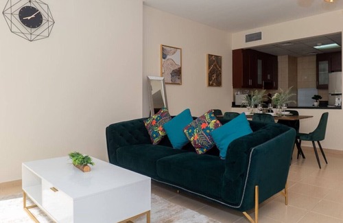 Dubai Marina Apartment | StoneTree - Murjan 2 Studio - Near The Beach