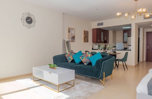 Dubai Marina Apartment | StoneTree - Murjan 2 Studio - Near The Beach