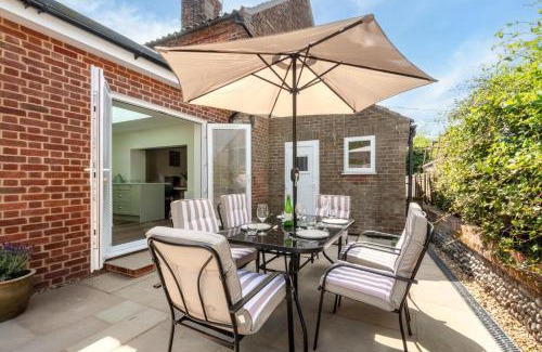 Aylsham House | Stone Cottage