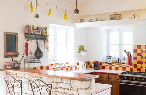 Bonnieux Other | Stone farmhouse with exceptional view of the Grand Luberon 4 * tourist office
