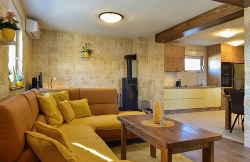 Novigrad Villa | Stone House Captivating Villa in Pridraga, Zadar