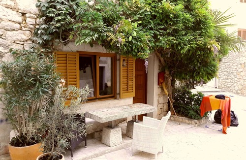 Vrsar House | Stone house with sea view