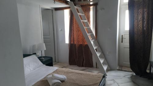 Vari Apartment | Stone Oasis apartment Vari Syros