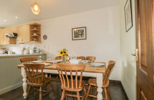 Penrith Cottage | STONEGARTH COTTAGE, family friendly, with a garden in Newby