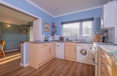 Leven Ski Chalet | Stonesthrow | Elie