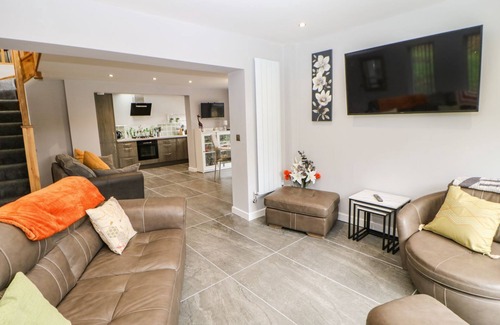 Greenhead Cottage | STONEY WALL, romantic, with hot tub in Haltwhistle