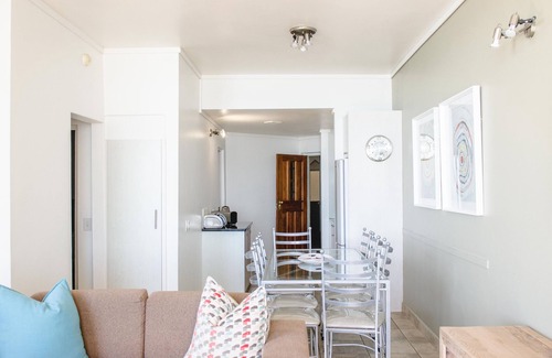 Strand Apartment | Strand Pavilion