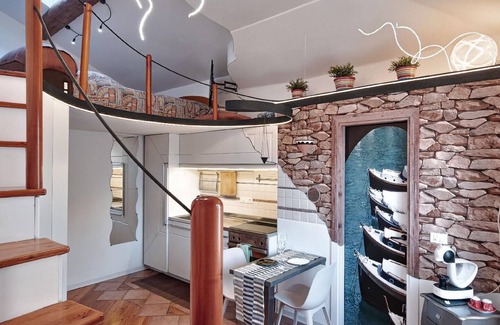 Rostio Apartment | Strategic microhouse between Cinque Terre and Portofino