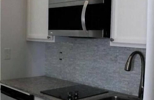 New Bight House | Strawberry Bungalow On Fountain Bay