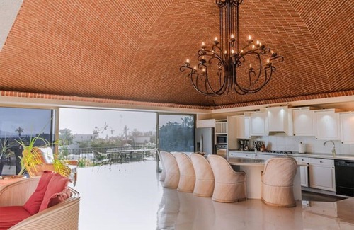 Cabo Bello Villa | Striking Ocean View with huge Pool - walk to Beach