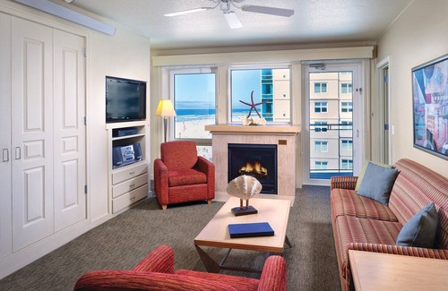 Seaside Gilbert District Resort | Stroll the famed Seaside Promenade!