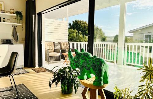 Cape Peninsula Apartment | Stroll to Scarborough Beach, Rooibokkie Studio 1