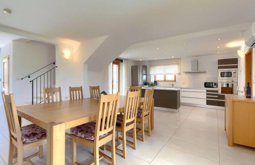 Baredine House | Stuartma by Interhome