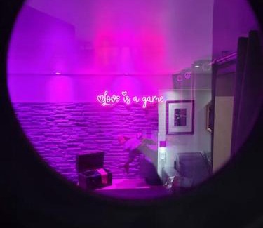Juvignac Apartment | Studio élégant l'orchidée Jacuzzi en intérieur toute l'année