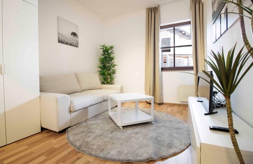 Prutz Apartment | Studio 1 in Prutz: Cozy, with terrace, family and pet friendly.