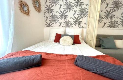 Drancy Apartment | Studio 10min Paris Centre I CDG