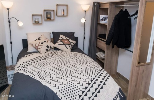 Vernon Apartment | Studio, 160m Station ideal pro weekdays or passing tourism