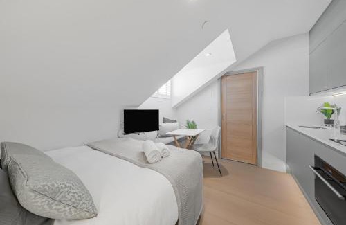 Little Venice Apartment | Studio 19 OneStay Maida Vale