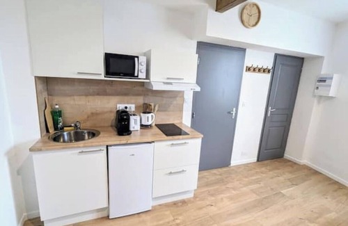 Ruelle-sur-Touvre Apartment | Studio 2 - Cosy: Relaxation and comfort guaranteed