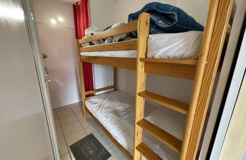 Laveissiere Apartment | Studio 4 Pers. au Centre de la Station avec Wifi et Animaux Admis - FR-1-787-73