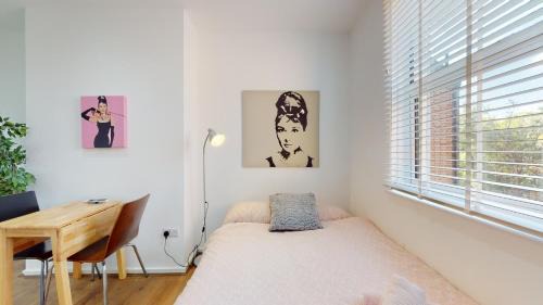 Mapesbury Apartment | Studio 48B