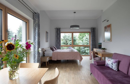 Skawina Apartment | Studio 5 "AUX GRANDS CHÊNES" near Krakow for relaxing and sightseeing