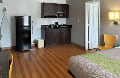 Abilene Hotel | Studio 6 Abilene, TX – East