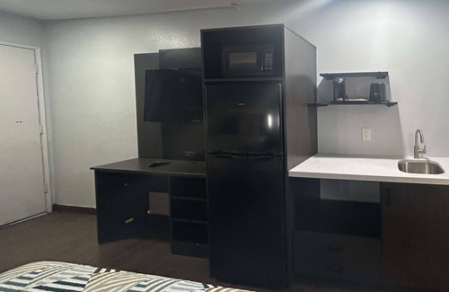 Hemet Hotel | Studio 6 Hemet, CA