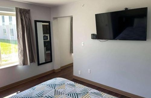 Orange Prairie Hotel | Studio 6 Peoria IL