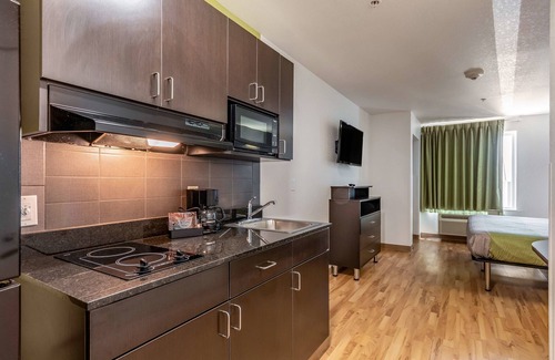 San Marcos Hotel | Studio 6 San Marcos, TX