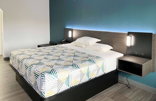 Lafayette Hotel | Studio 6 Suites - Lafayette, IN
