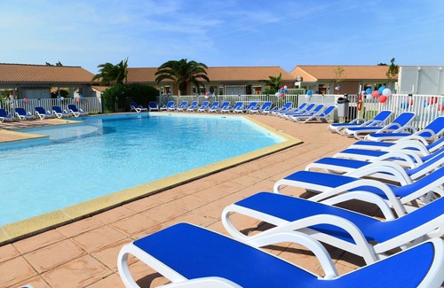 Salleles-d'Aude Apartment | Studio | Accès 2 Piscines + Parking!