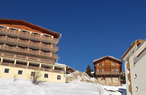 Jeux Apartment | Studio Alpe d'Huez for two people at the foot of the slopes in the Vieil Alpe district