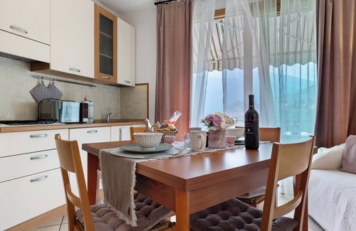 Gardola Apartment | Studio Apartment 'G and B Apartments Elena' with Mountain View, Shared Pool and Wi-Fi