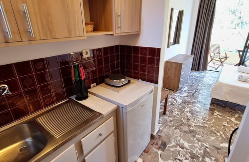 Melikia Apartment | Studio Apartment 'Alexandra Studio 8' with Private Balcony & Wi-Fi