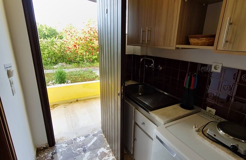 Melikia Apartment | Studio Apartment 'Alexandra Studio 8' with Private Balcony & Wi-Fi