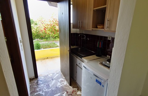 Melikia Apartment | Studio Apartment 'Alexandra Studio 4' with Private Balcony & Wi-Fi