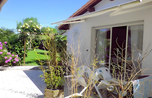 Gujan-Mestras Apartment | Studio Apartment 'Le Du Bassin D'Archachon' with Private Terrace, Private Garden and Wi-Fi