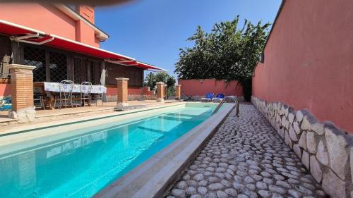 Monte Compatri Apartment | Studio apartment in Rome with a pool