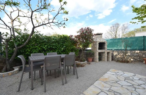 Rasopasno Apartment | Studio-apartment Letizia